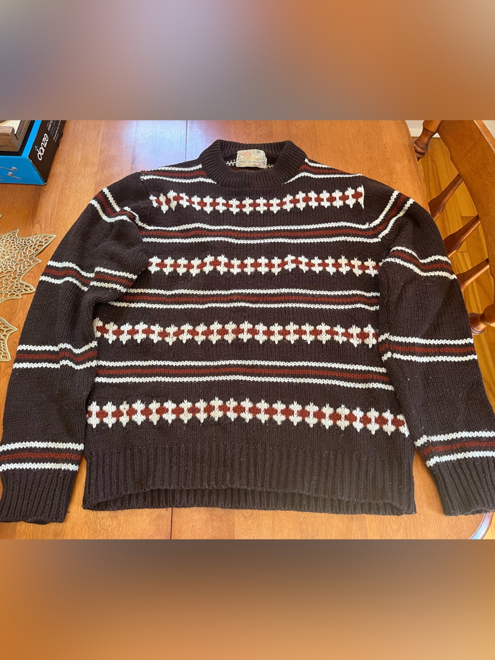 Men's Vintage 70s Sun Valley Crewneck Sweater White & Brown Fair Isle Pattern
